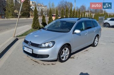 Універсал Volkswagen Golf 2010 в Дрогобичі