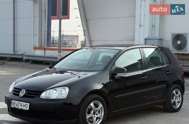 Хетчбек Volkswagen Golf 2005 в Києві