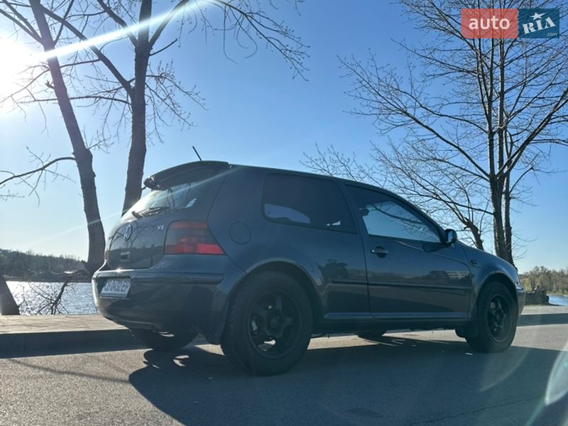 Хэтчбек Volkswagen Golf 1999 в Василькове