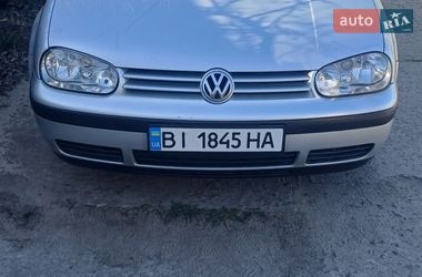 Хетчбек Volkswagen Golf 2003 в Полтаві
