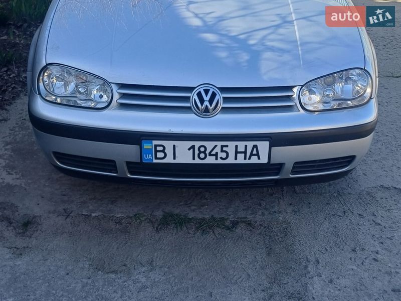 Volkswagen Golf 2003