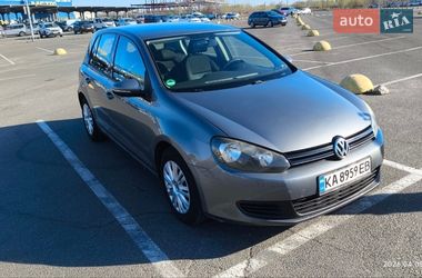Хетчбек Volkswagen Golf 2009 в Києві