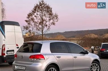Хэтчбек Volkswagen Golf 2010 в Мукачево