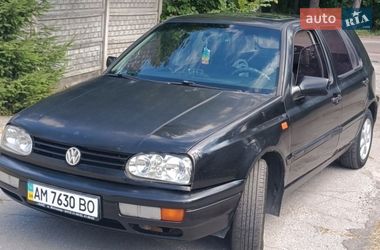 Хетчбек Volkswagen Golf 1996 в Житомирі