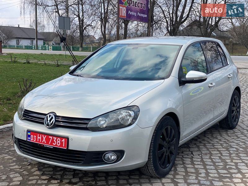Хэтчбек Volkswagen Golf 2010 в Староконстантинове