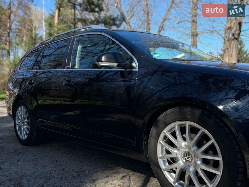 Універсал Volkswagen Golf 2011 в Макарові