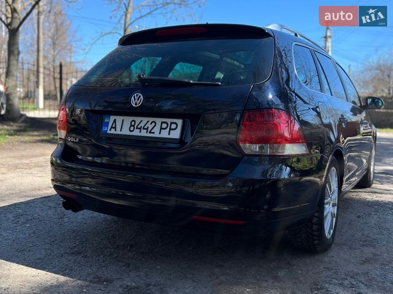 Універсал Volkswagen Golf 2011 в Макарові