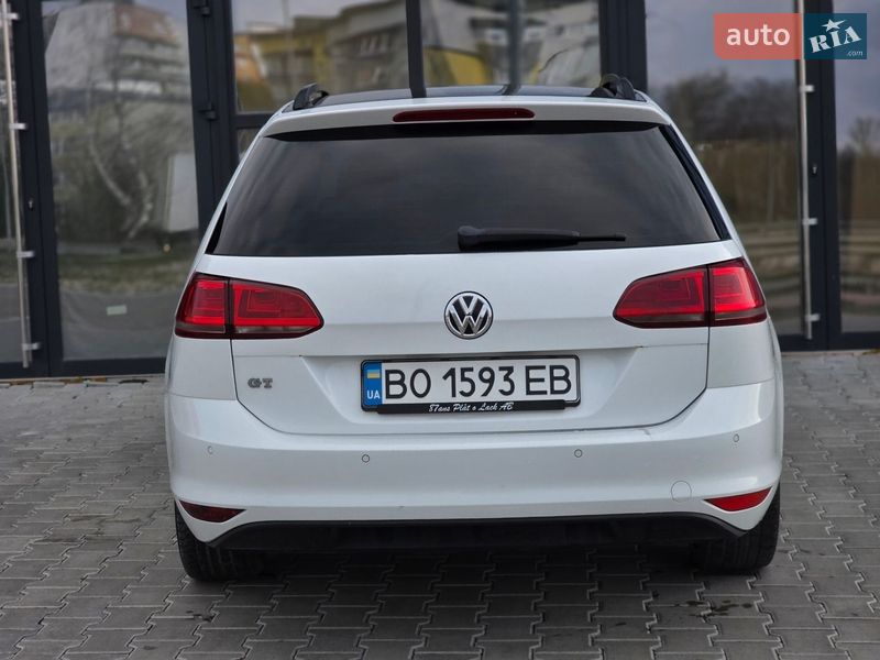 Универсал Volkswagen Golf 2014 в Тернополе