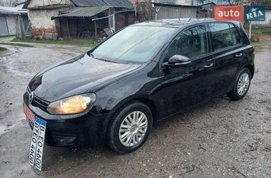 Хэтчбек Volkswagen Golf 2010 в Тернополе