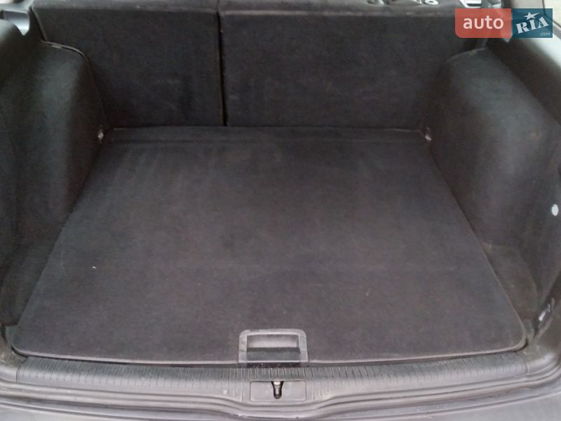 Универсал Volkswagen Golf 2002 в Шептицькому