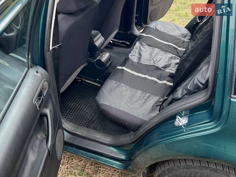 Универсал Volkswagen Golf 2002 в Шептицькому