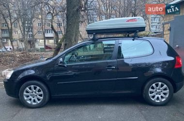 Хетчбек Volkswagen Golf 2006 в Києві