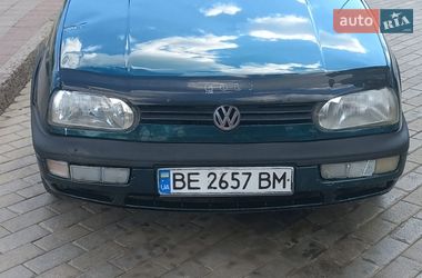 Хетчбек Volkswagen Golf 1996 в Южноукраїнську
