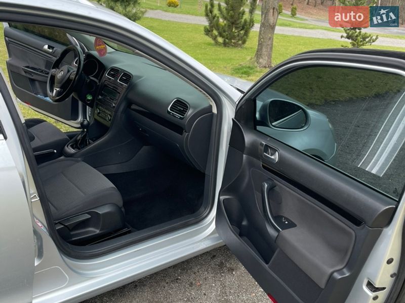 Универсал Volkswagen Golf 2010 в Хмельницком