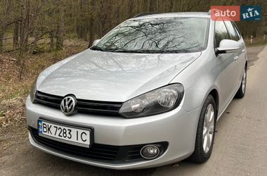 Універсал Volkswagen Golf 2010 в Костопілі