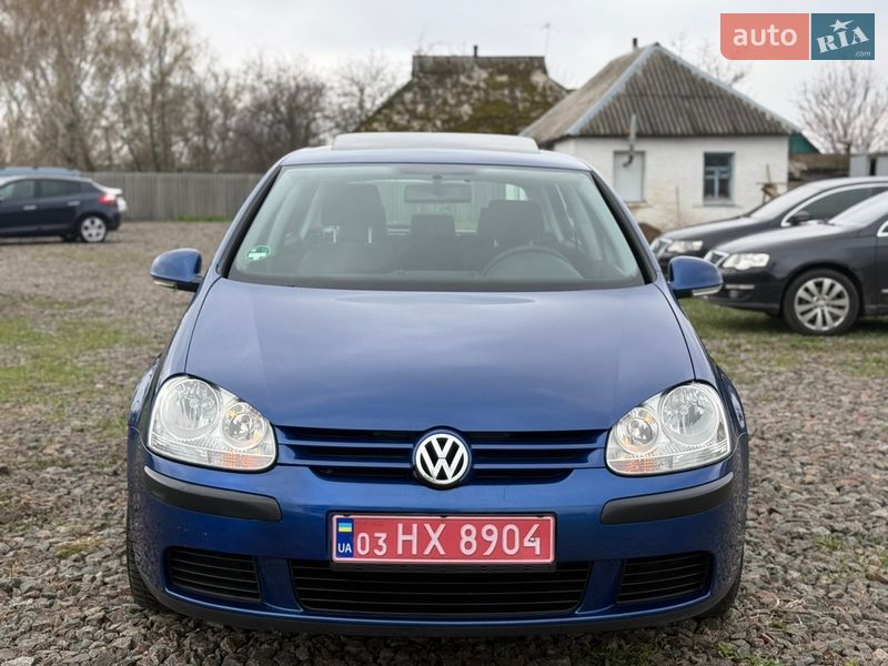 Хэтчбек Volkswagen Golf 2006 в Березане