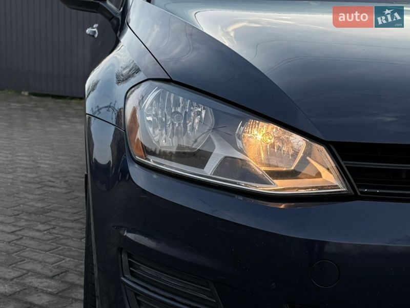 Универсал Volkswagen Golf 2015 в Киеве