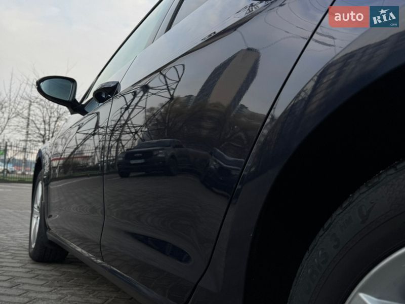 Универсал Volkswagen Golf 2015 в Киеве