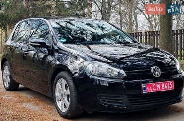 Хэтчбек Volkswagen Golf 2010 в Умани