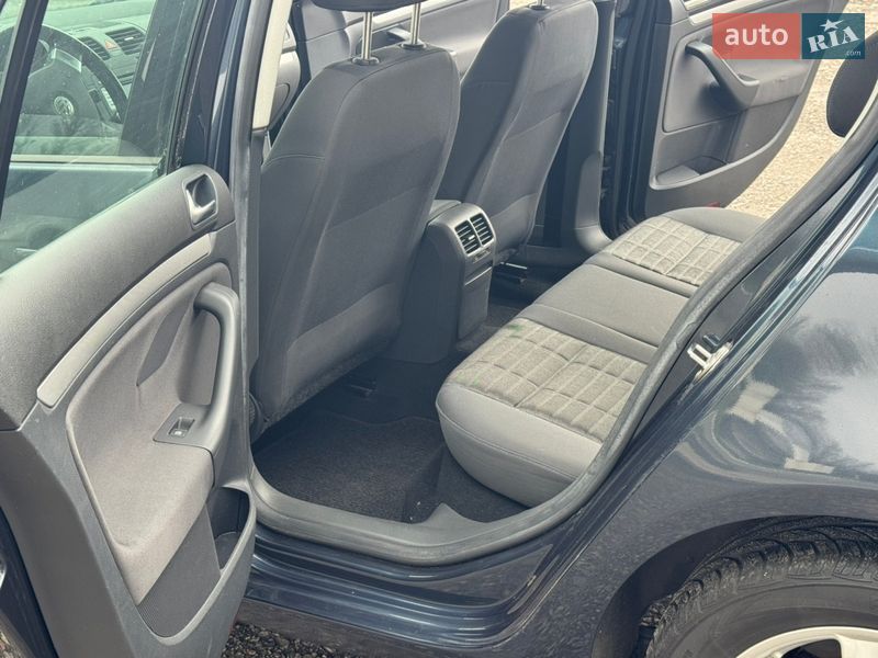 Хэтчбек Volkswagen Golf 2007 в Ахтырке фото 26 Хэтчбек Volkswagen Golf 2007 в Ахтырке