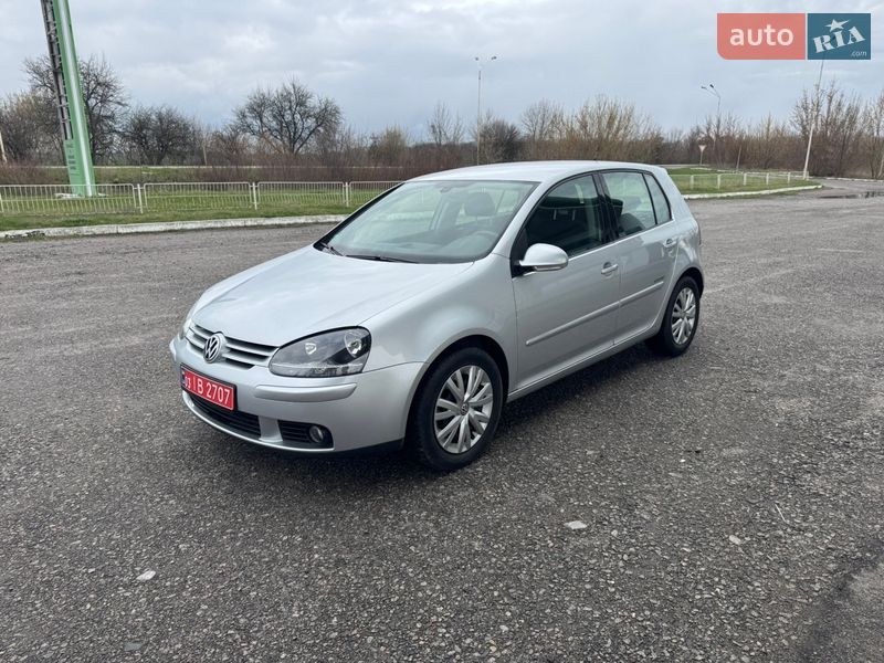 Хэтчбек Volkswagen Golf 2008 в Ахтырке
