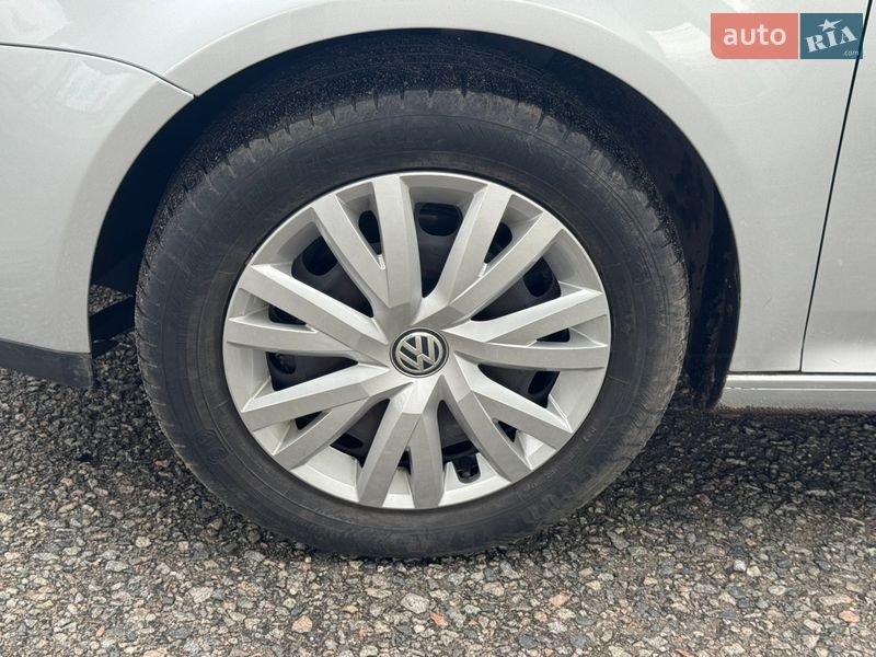 Хэтчбек Volkswagen Golf 2008 в Ахтырке