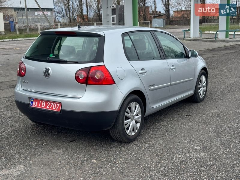 Хэтчбек Volkswagen Golf 2008 в Ахтырке
