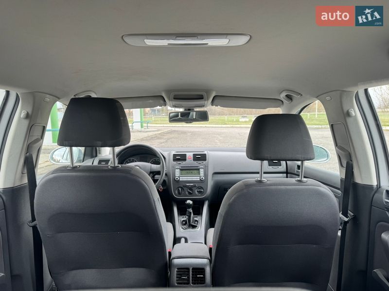 Хэтчбек Volkswagen Golf 2008 в Ахтырке