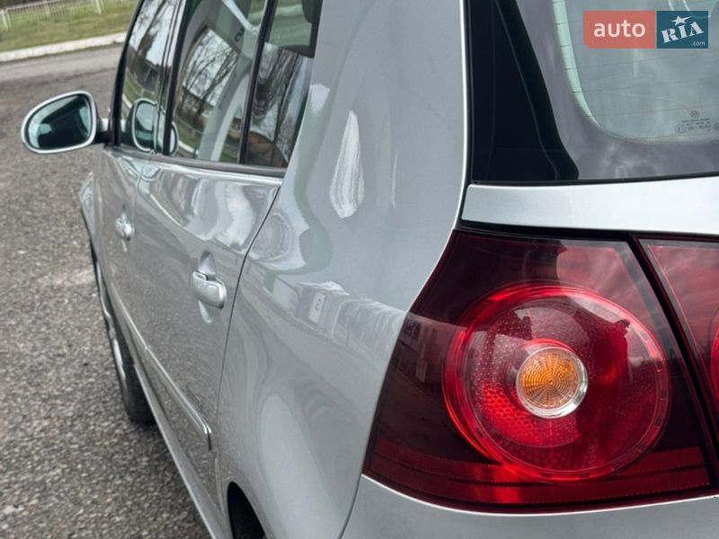 Хэтчбек Volkswagen Golf 2008 в Ахтырке