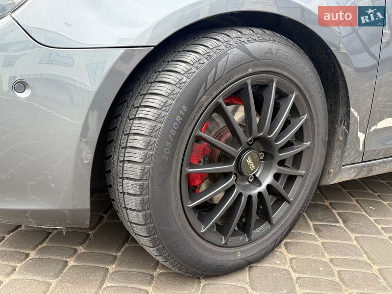 Универсал Volkswagen Golf 2009 в Житомире