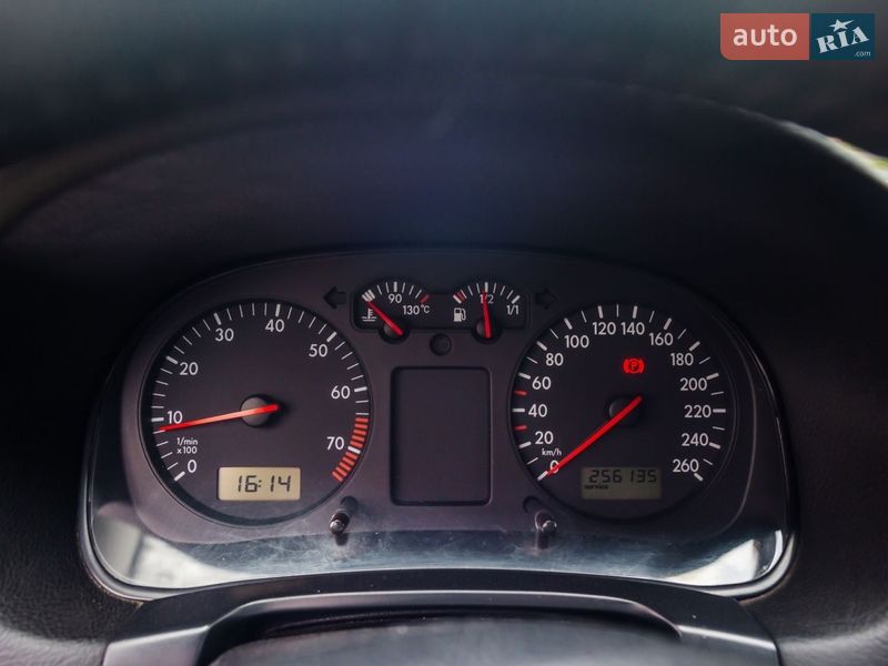 Хэтчбек Volkswagen Golf 1997 в Бучаче