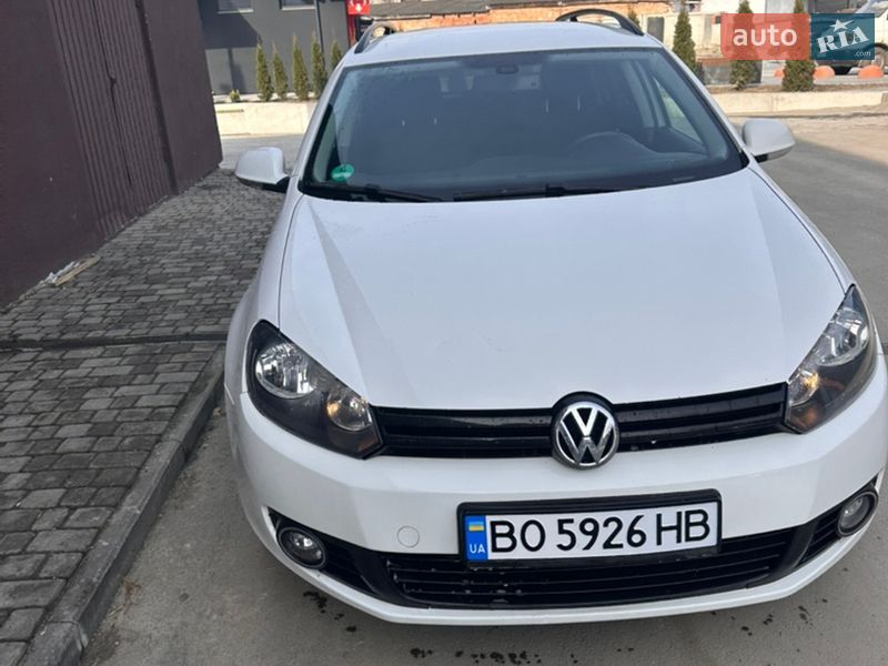 Универсал Volkswagen Golf 2009 в Збараже