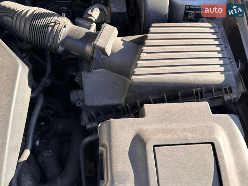 Хэтчбек Volkswagen Golf 2002 в Виннице