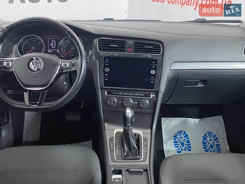 Универсал Volkswagen Golf 2018 в Львове