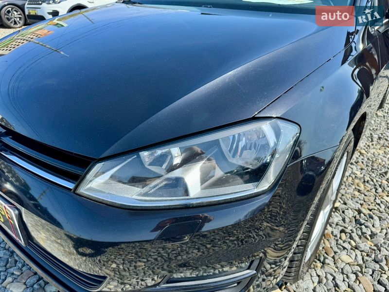 Хэтчбек Volkswagen Golf 2017 в Черновцах