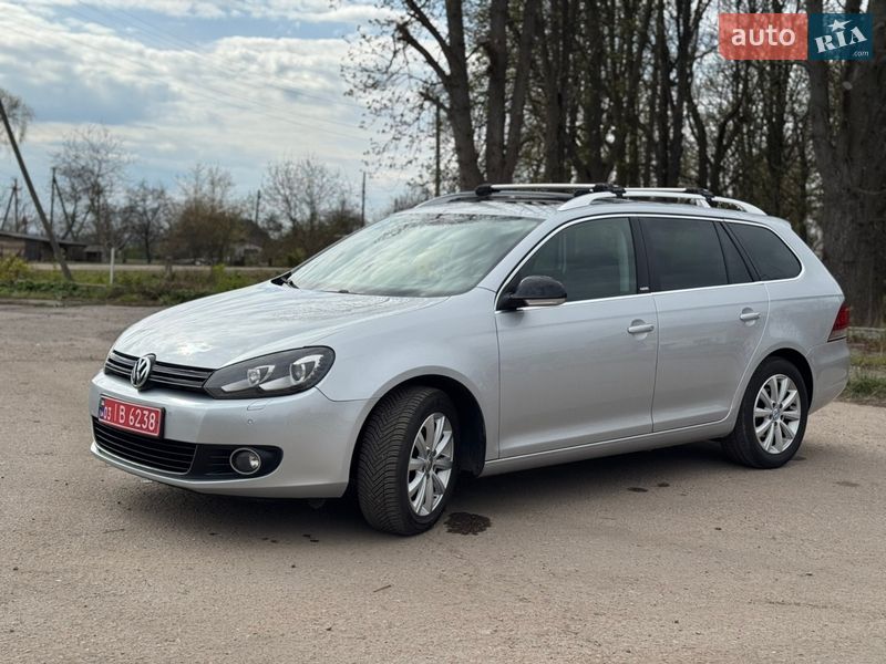 Универсал Volkswagen Golf 2012 в Нововолынске