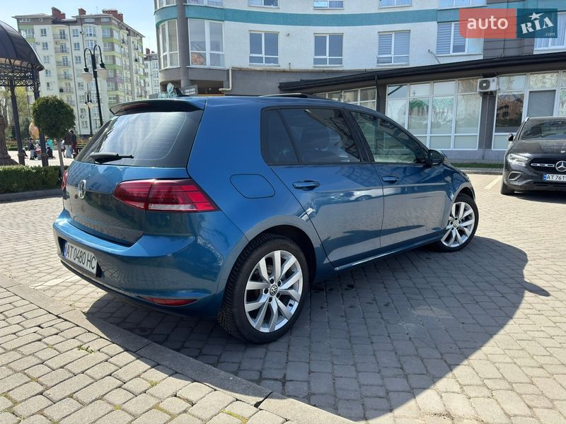 Хэтчбек Volkswagen Golf 2019 в Ивано-Франковске