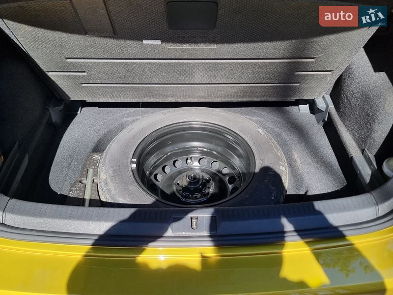 Хэтчбек Volkswagen Golf 2018 в Киеве