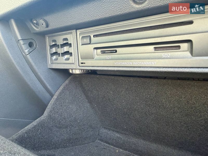 Хэтчбек Volkswagen Golf 2016 в Киеве