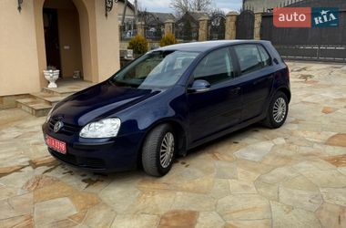 Хэтчбек Volkswagen Golf 2004 в Бучаче