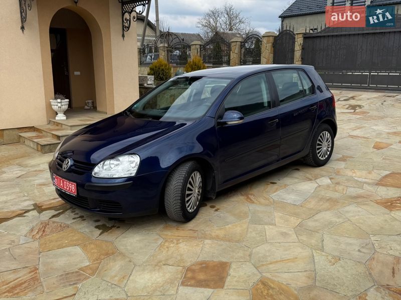 Volkswagen Golf 2004