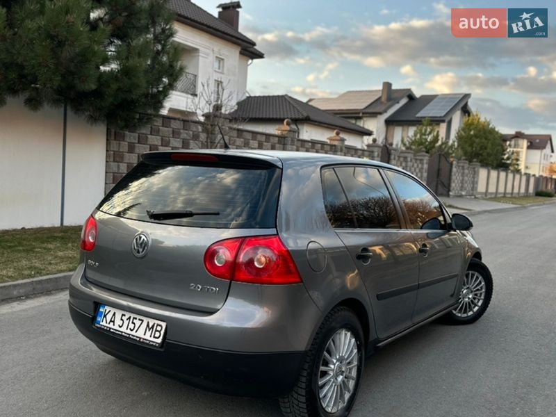 Хэтчбек Volkswagen Golf 2007 в Ровно