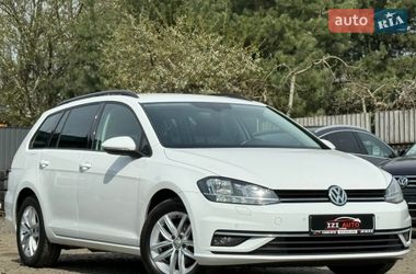 Универсал Volkswagen Golf 2020 в Луцке