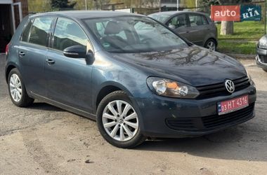 Хетчбек Volkswagen Golf 2010 в Лубнах