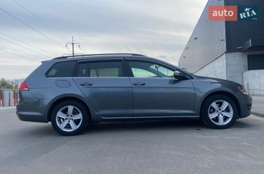 Универсал Volkswagen Golf 2015 в Ирпене