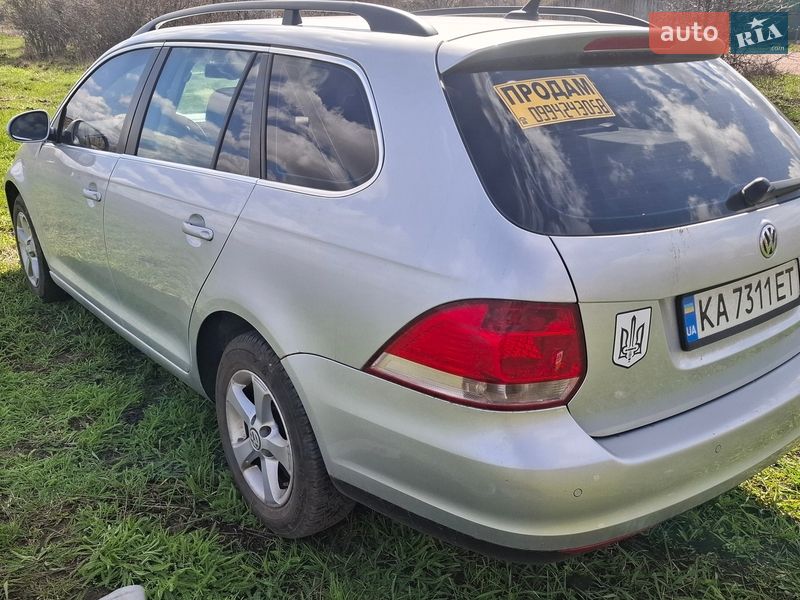 Универсал Volkswagen Golf 2009 в Барвенкове