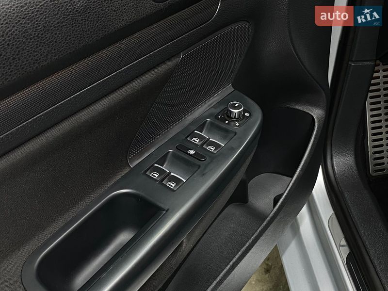 Универсал Volkswagen Golf 2012 в Львове