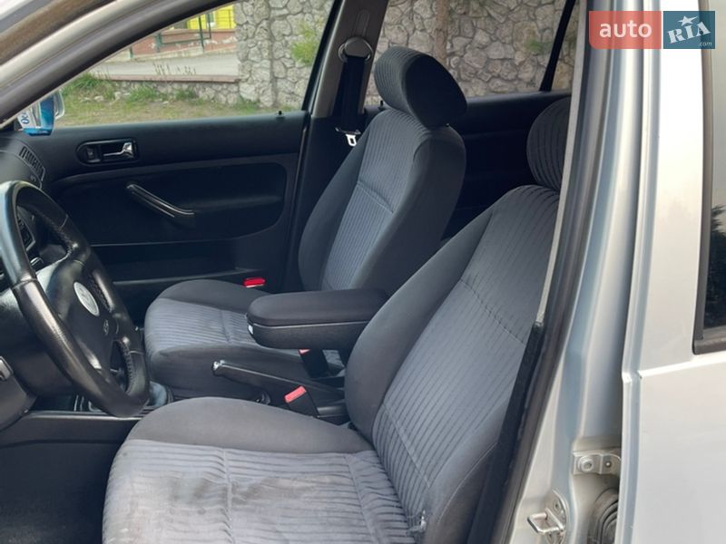 Хэтчбек Volkswagen Golf 1998 в Тернополе