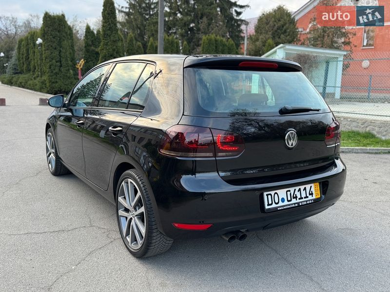 Хэтчбек Volkswagen Golf 2009 в Умани