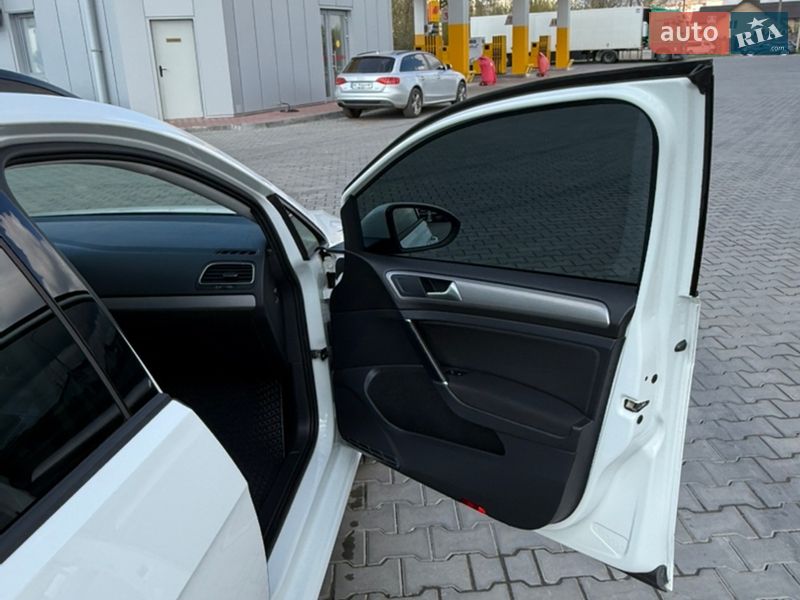 Универсал Volkswagen Golf 2014 в Луцке